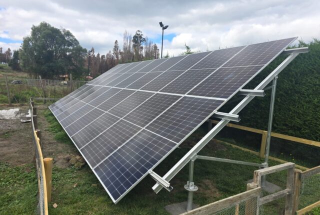 Sistema Fotovoltaico Híbrido 8 kW — Inversor GoodWe + Baterías NIMAC